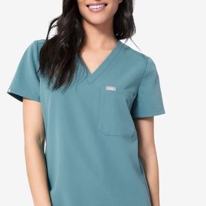 Figs one pocket scrub top in hydrogreen